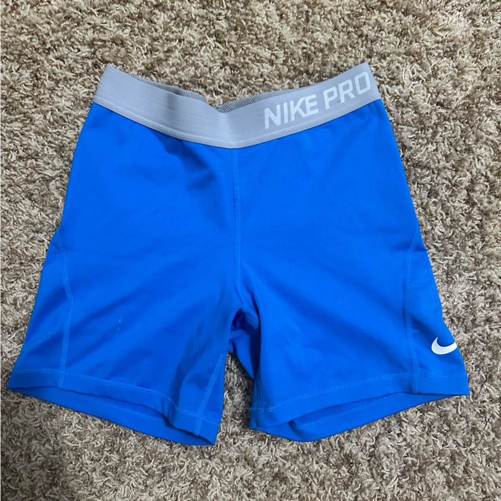 women’s nike pros